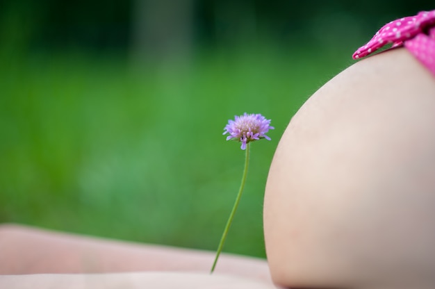 Poród naturalny to bezpieczny wybór dla matki